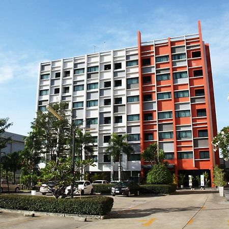 KOS Hotel Suvarnabhumi Airport -SHA Extra Plus Bangkok Exteriör bild