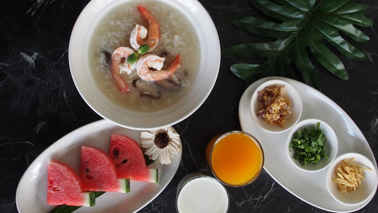 KOS Hotel Suvarnabhumi Airport -SHA Extra Plus Bangkok Exteriör bild