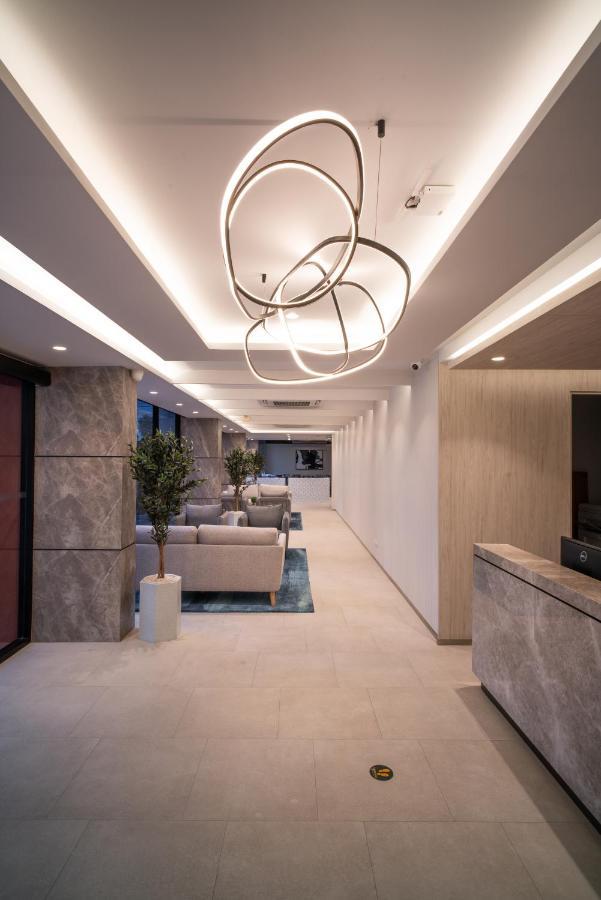 KOS Hotel Suvarnabhumi Airport -SHA Extra Plus Bangkok Exteriör bild