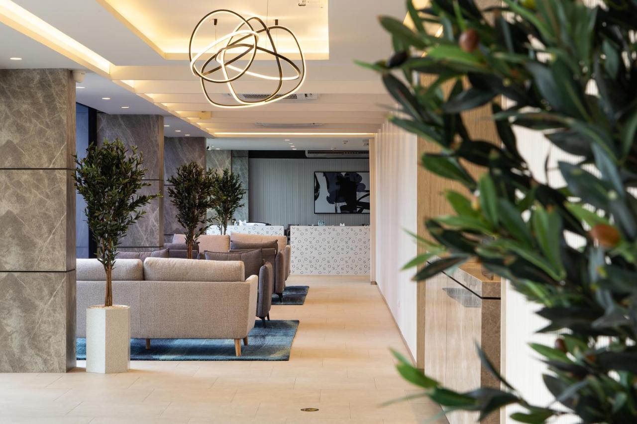 KOS Hotel Suvarnabhumi Airport -SHA Extra Plus Bangkok Exteriör bild