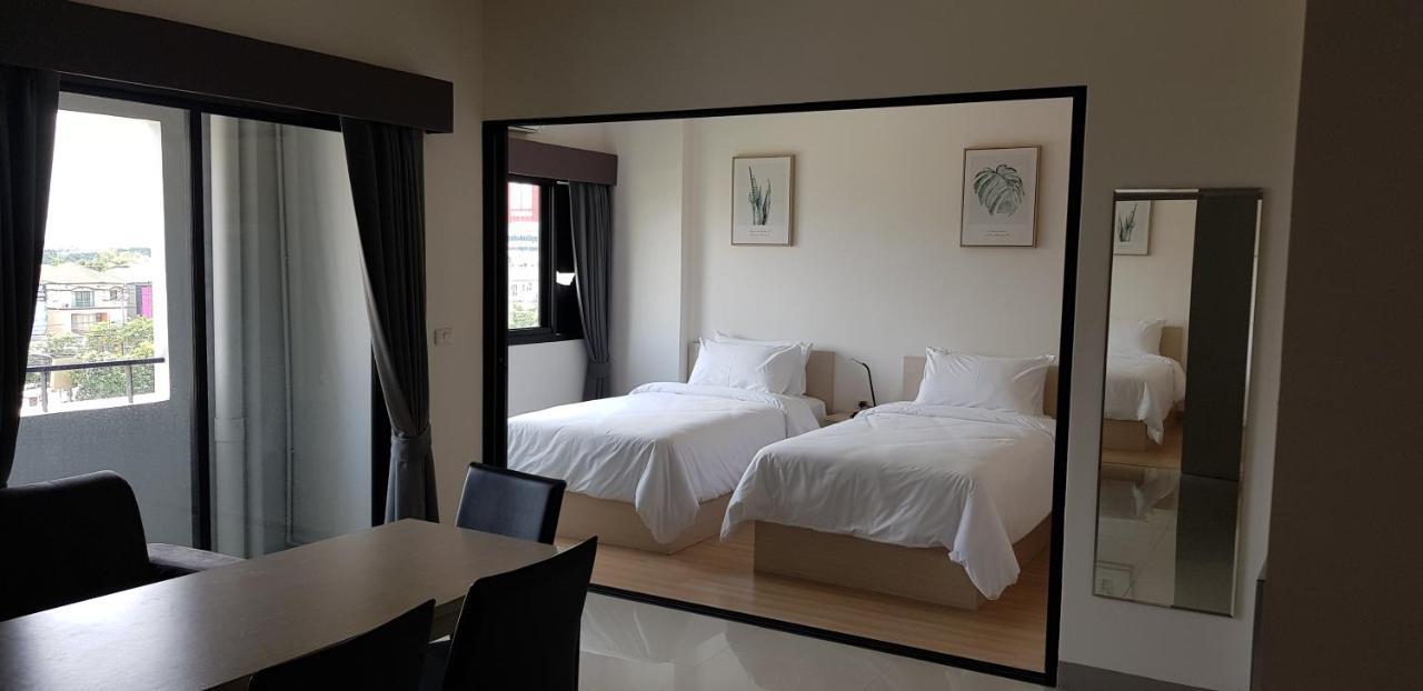 KOS Hotel Suvarnabhumi Airport -SHA Extra Plus Bangkok Exteriör bild